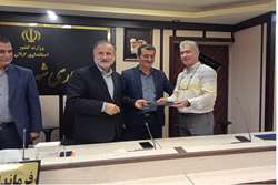 تجلیل از پزشکان به مناسبت روز پزشک و روز داروساز در فرمانداری شهرستان