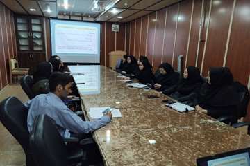 جلسه آموزشی بیماری‌های منتقله از آب و غذا در شبکه بهداشت شفت