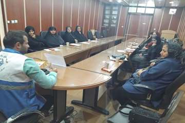 کلاس آموزشی بیماریهای منتقله از پشه آادس با حضور داوطلبین سلامت محله شهری وروستایی شفت