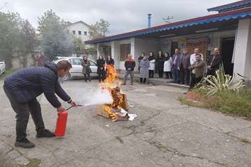 برگزاری مانور اطفای حریق به مناسبت هفته پدافند غیرعامل در شهرستان شفت