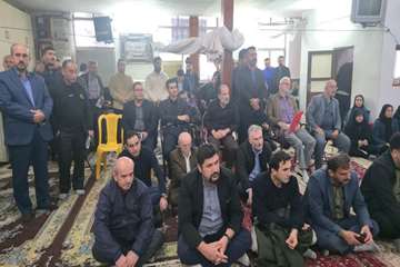 حضور مسئولان در میز خدمت مسجد جامع جیرده