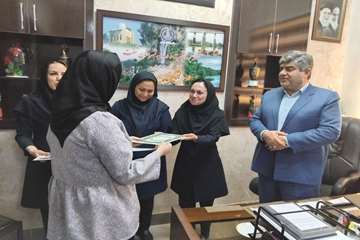 تجلیل ازداروسازان شفت به مناسبت روز داروساز