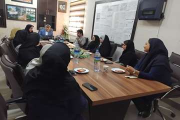 تجلیل ازداروسازان شفت به مناسبت روز داروساز