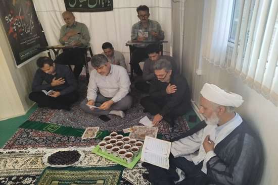 مراسم زیارت عاشورا در شبکه بهداشت و درمان شهرستان شفت 