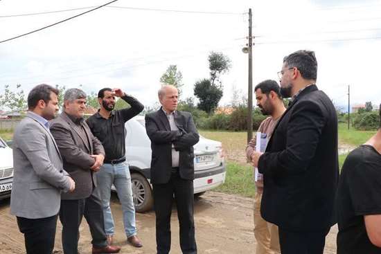 بازدید میدانی مدیر شبکه به همراه فرماندار شهرستان از کوچه خوش سیرت شفت 
